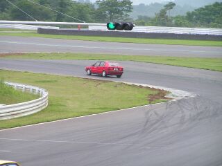 �f���^�J�b�v�̑��s�V�[��